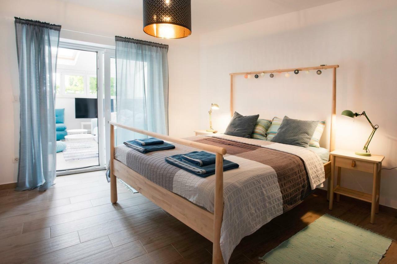 Apartments Nika ซริกเวนิซา ภายนอก รูปภาพ