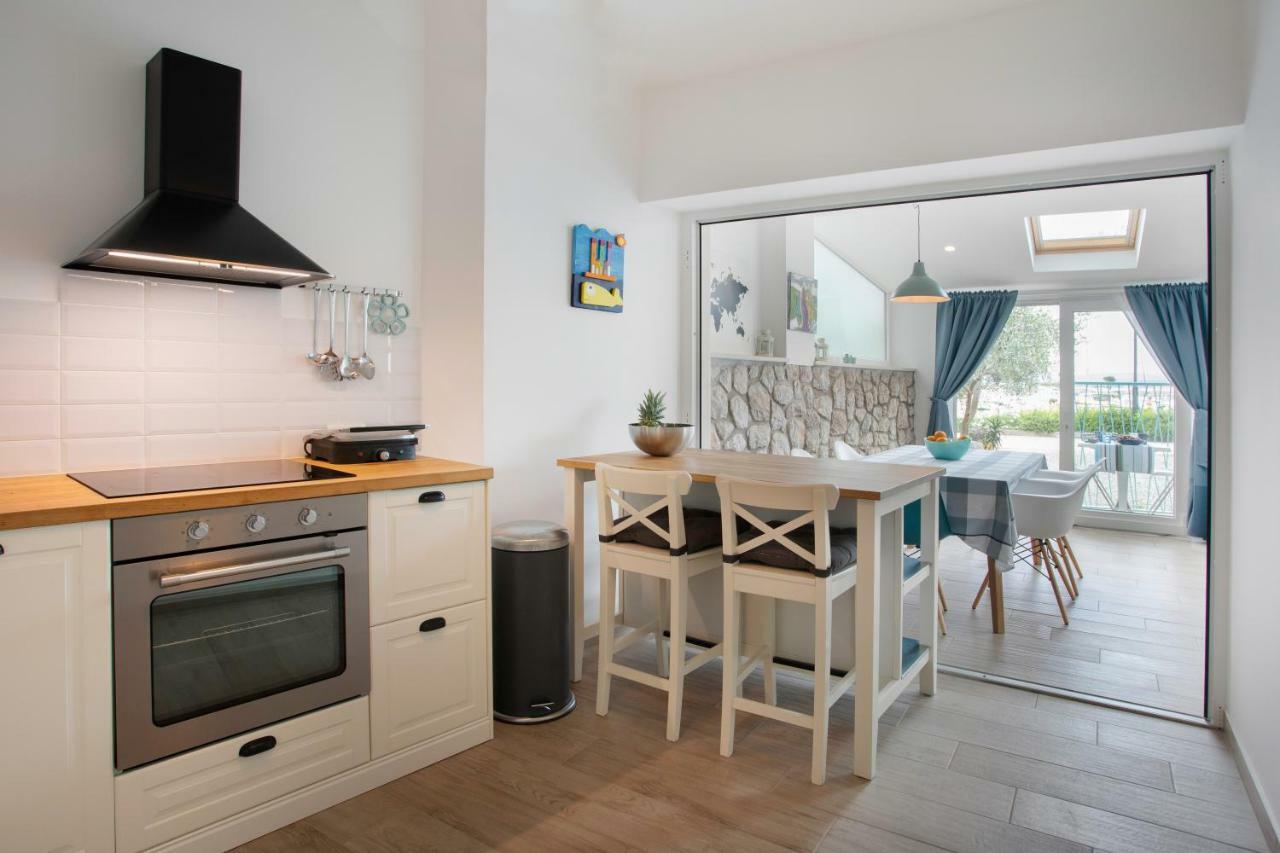 Apartments Nika ซริกเวนิซา ภายนอก รูปภาพ