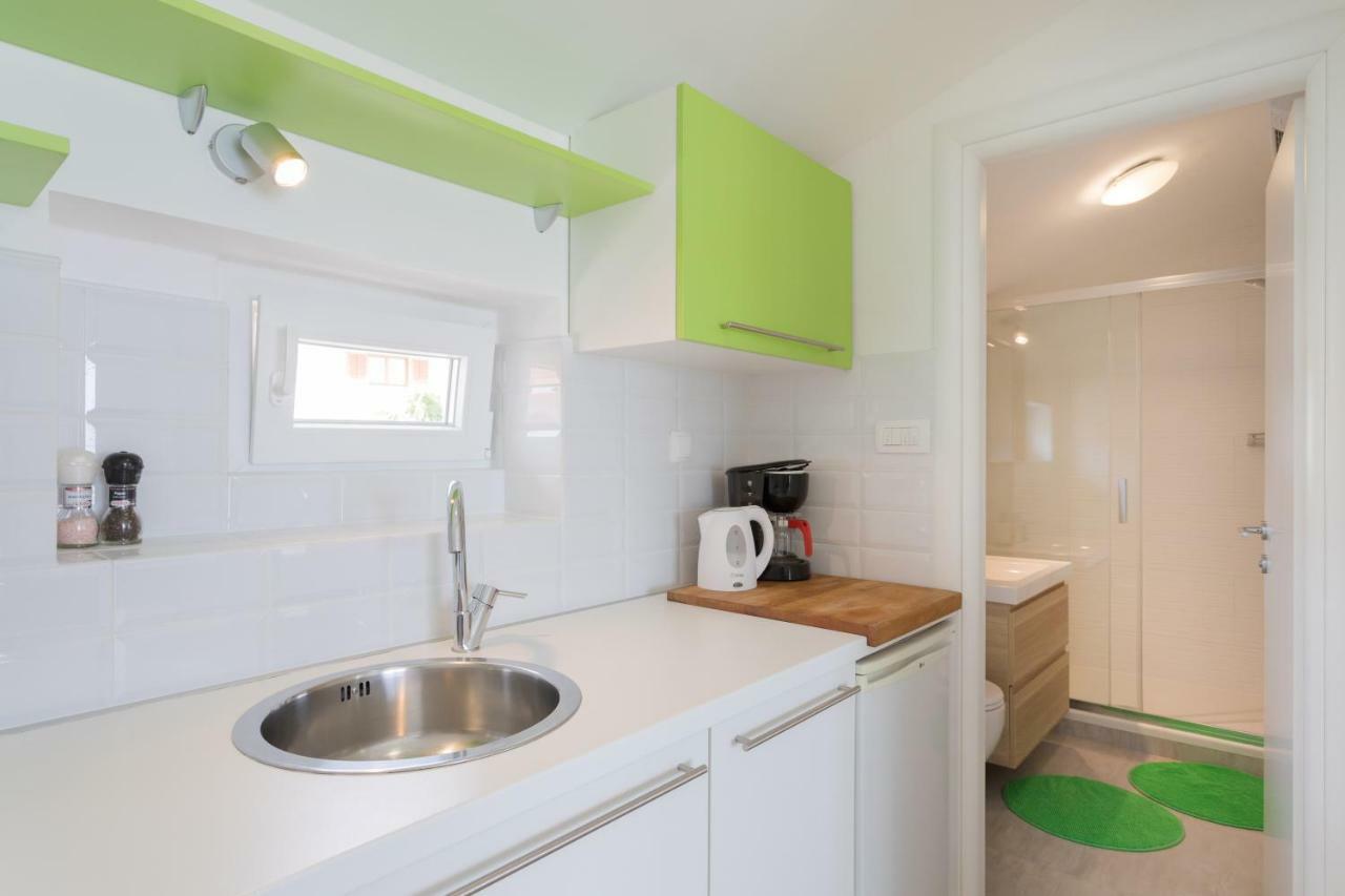 Apartments Nika ซริกเวนิซา ภายนอก รูปภาพ