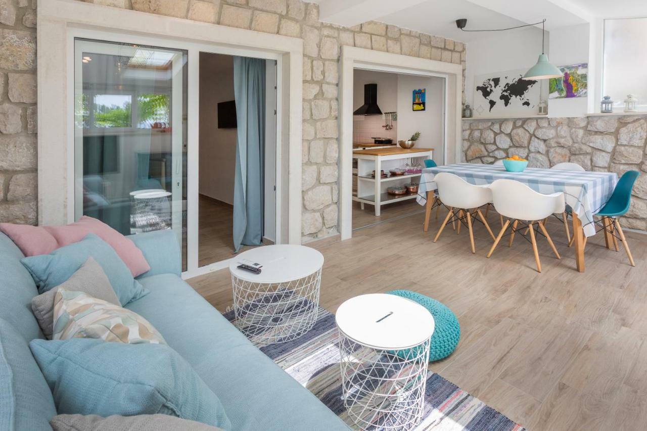 Apartments Nika ซริกเวนิซา ภายนอก รูปภาพ